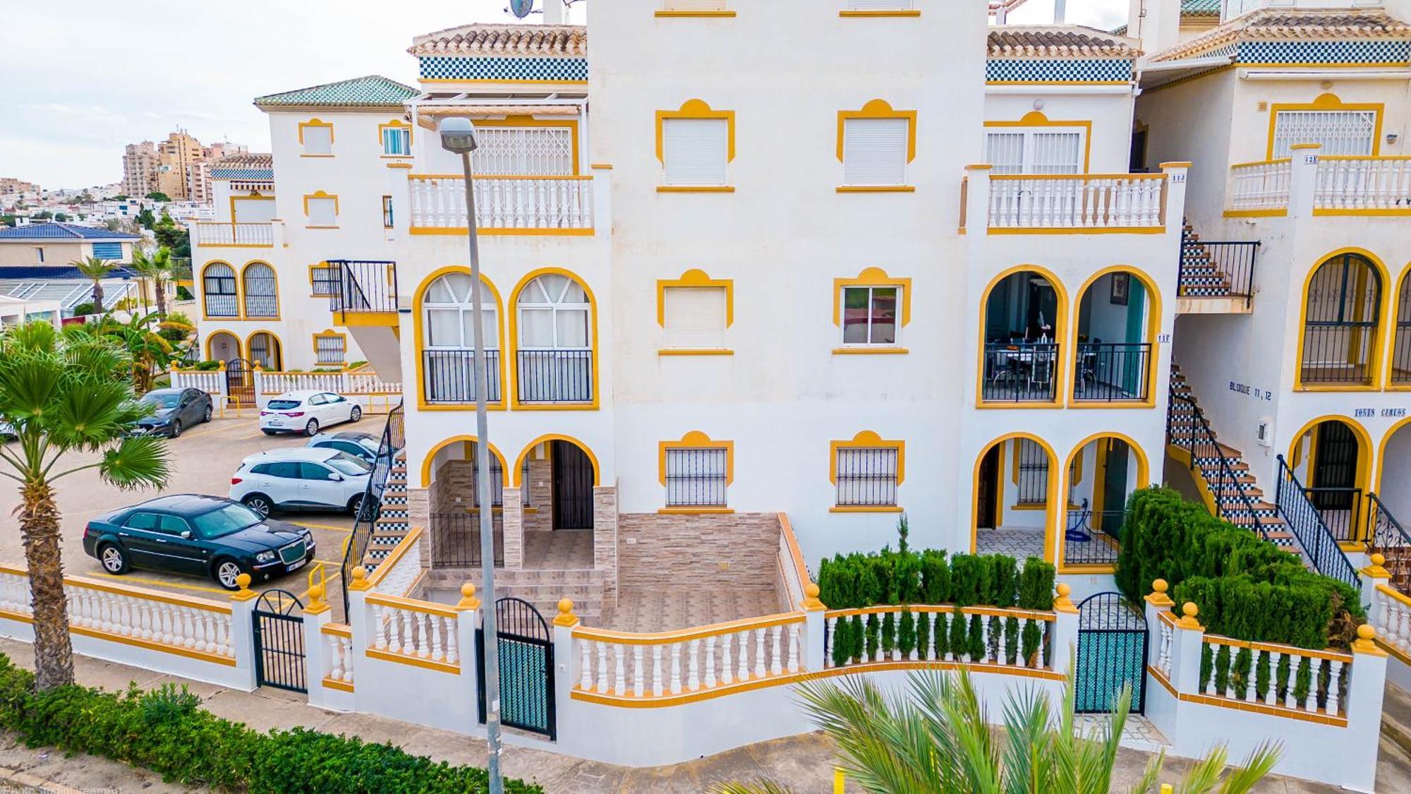 Appartement Blue Heaven à Torrevieja Extérieur photo